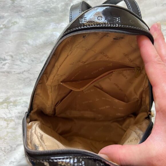 Arcadia Black Patent Mini Back Pack READ DESCRIPTION - Picture 13 of 14